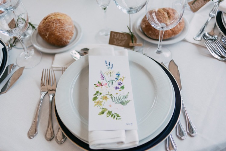 Reception Place Setting Floral Stationery Menu Cardboard Name Tag Handwritten Romantic Bohemian Spain Wedding http://saralobla.com/
