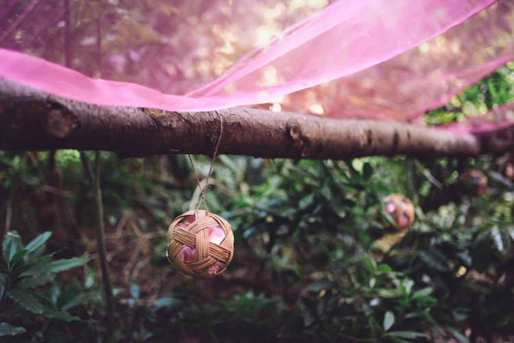 Hand Crafted Vintage Woodland Wedding http://www.jennawoodward.com/