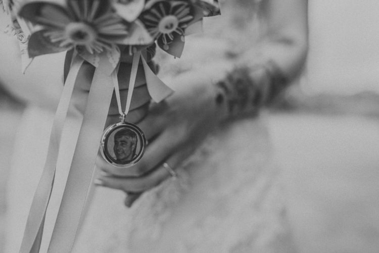 DIY Pastel Creative Wedding http://www.baiandelle.com/