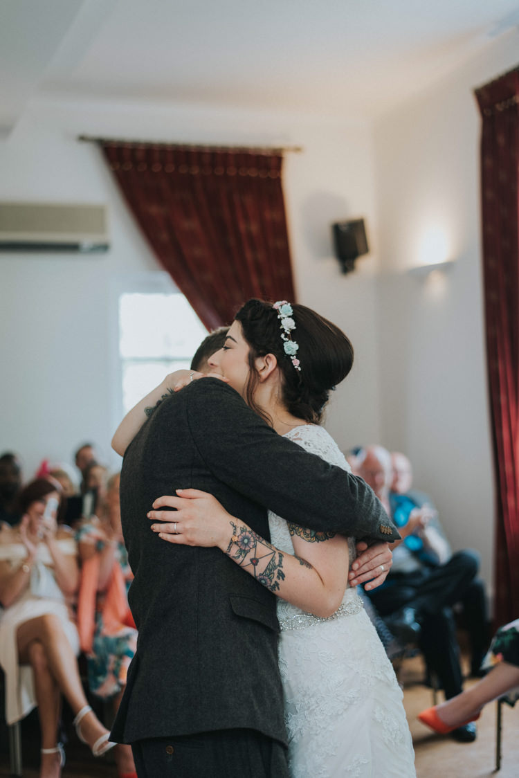 DIY Pastel Creative Wedding http://www.baiandelle.com/