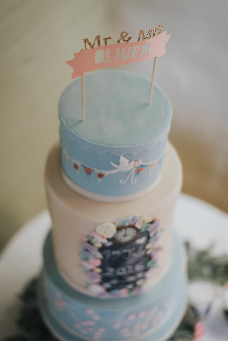 Pink Blue Cake Chalkboard Topper Banner DIY Pastel Creative Wedding http://www.baiandelle.com/