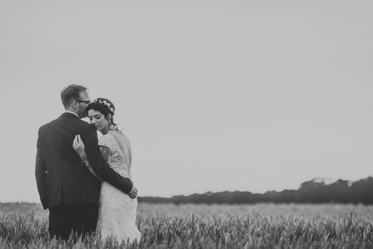 DIY Pastel Creative Wedding http://www.baiandelle.com/