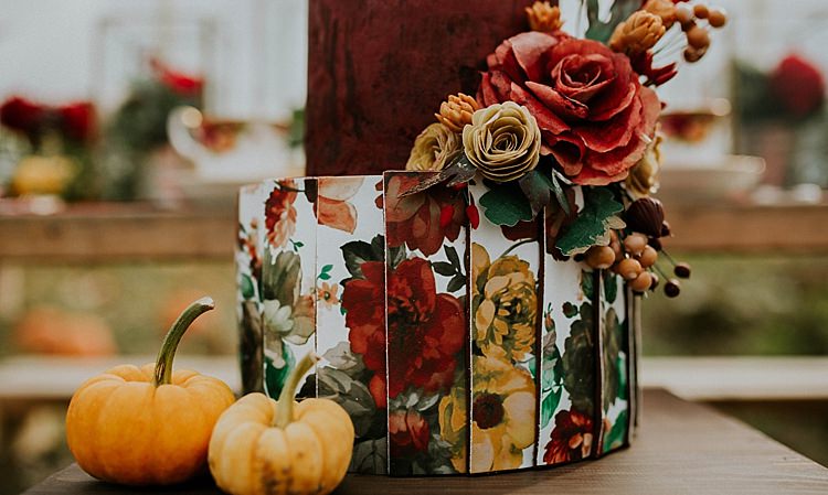 Floral Cake Red Orange Yellow Pumpkin Field Autumn Wedding Ideas http://www.jessicajweddingphotography.co.uk/