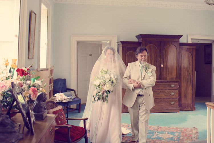 Homespun Mint Yurt Wedding http://www.jessicaraphaelphotography.com/