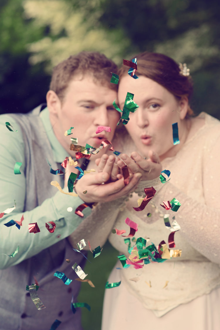 Confetti Bride Groom Homespun Mint Yurt Wedding http://www.jessicaraphaelphotography.com/