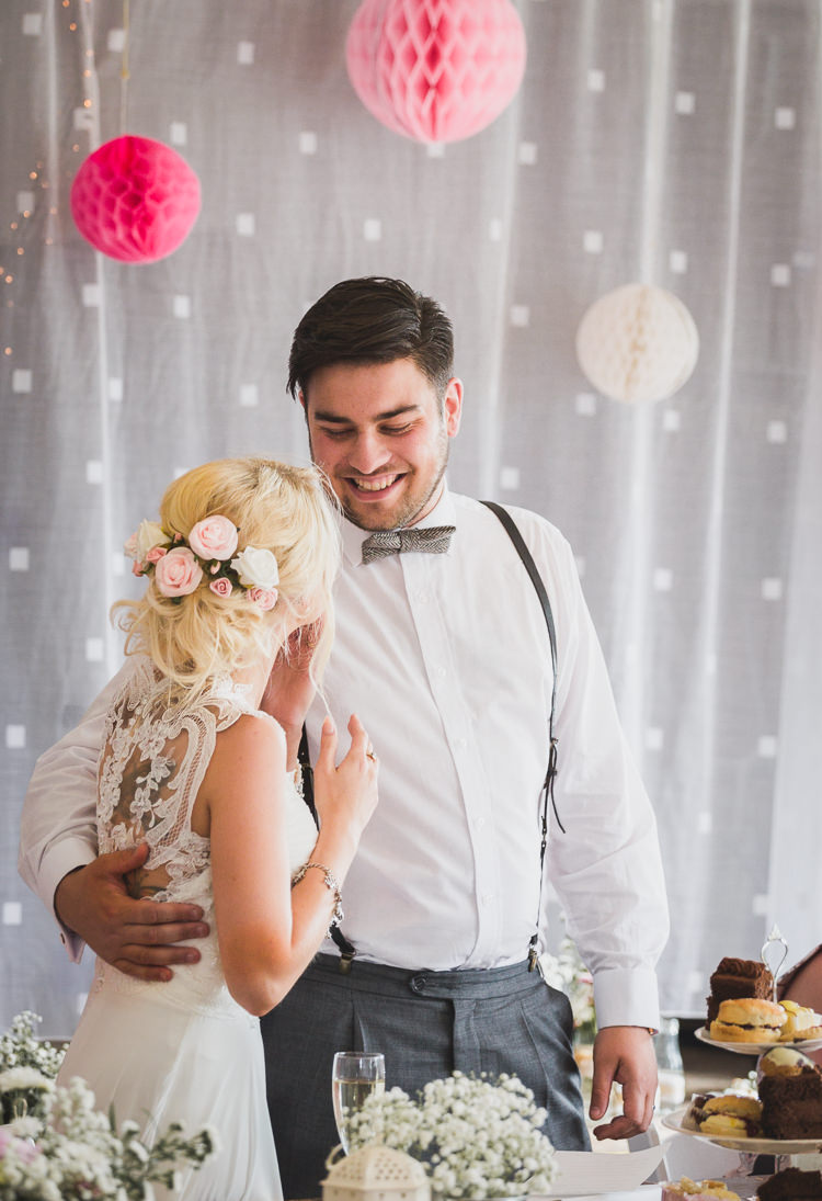 Pastel Pretty Summer Picnic Wedding http://www.loveluella.co.uk/