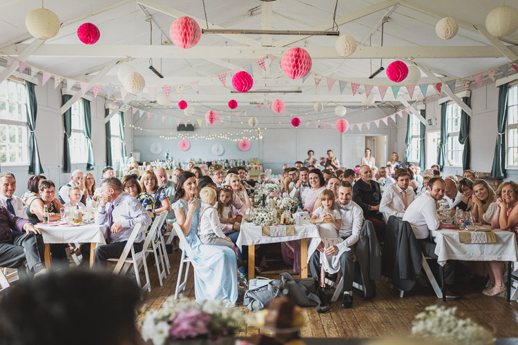 Pastel Pretty Summer Picnic Wedding http://www.loveluella.co.uk/