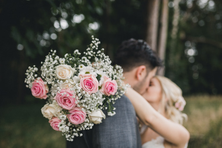 Rose Gypsophila Bouquet Flowers Bride Bridal Pastel Pretty Summer Picnic Wedding http://www.loveluella.co.uk/