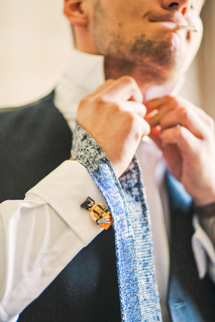 Rustic Secret Garden Wedding http://helenrussellphotography.co.uk/