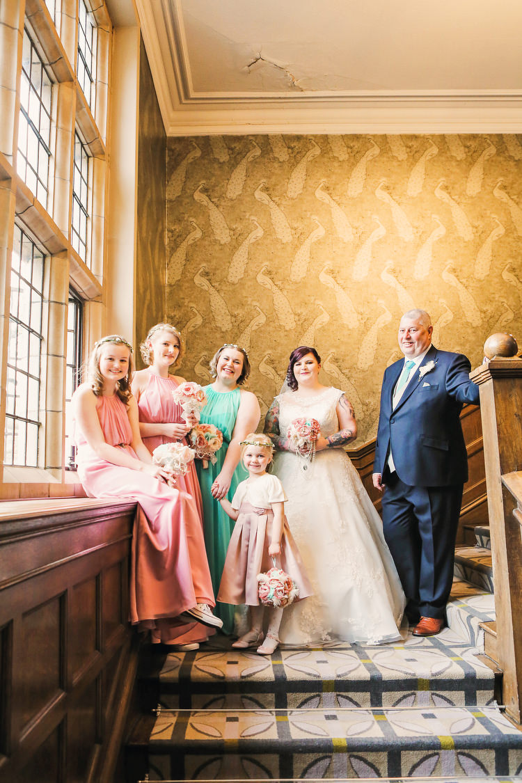 Rustic Secret Garden Wedding http://helenrussellphotography.co.uk/