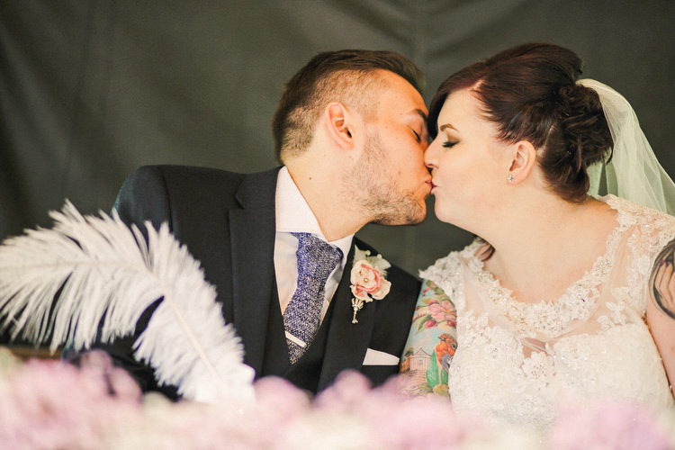 Rustic Secret Garden Wedding http://helenrussellphotography.co.uk/