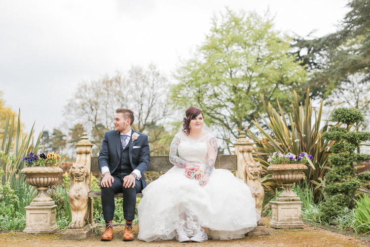 Rustic Secret Garden Wedding http://helenrussellphotography.co.uk/