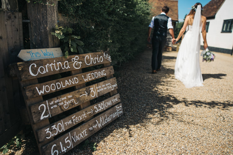Wooden Pallet Sign Enchanted Woodland Boho Wedding http://www.richardsavage.co.uk/