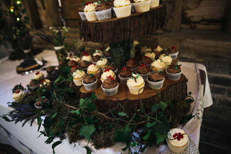 Cupcakes Log Stand Enchanted Woodland Boho Wedding http://www.richardsavage.co.uk/