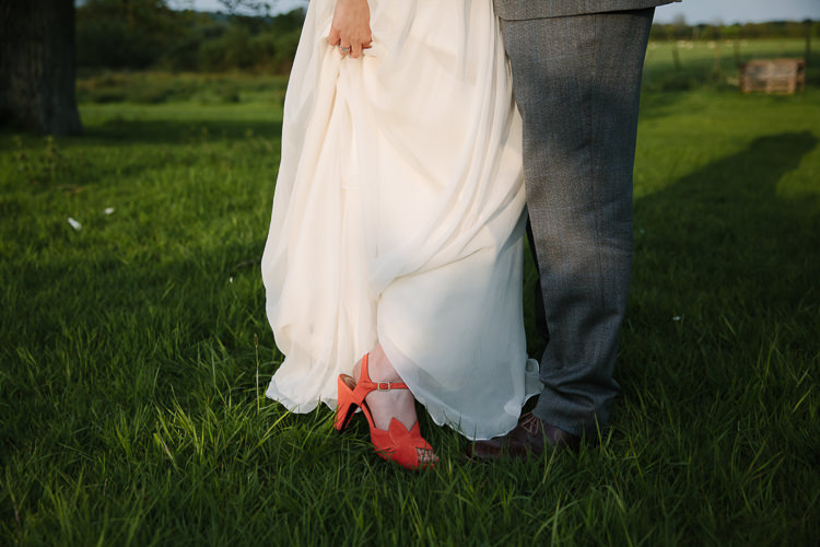 Intimate Simple Country Barn Wedding http://joannabrownphotography.com/