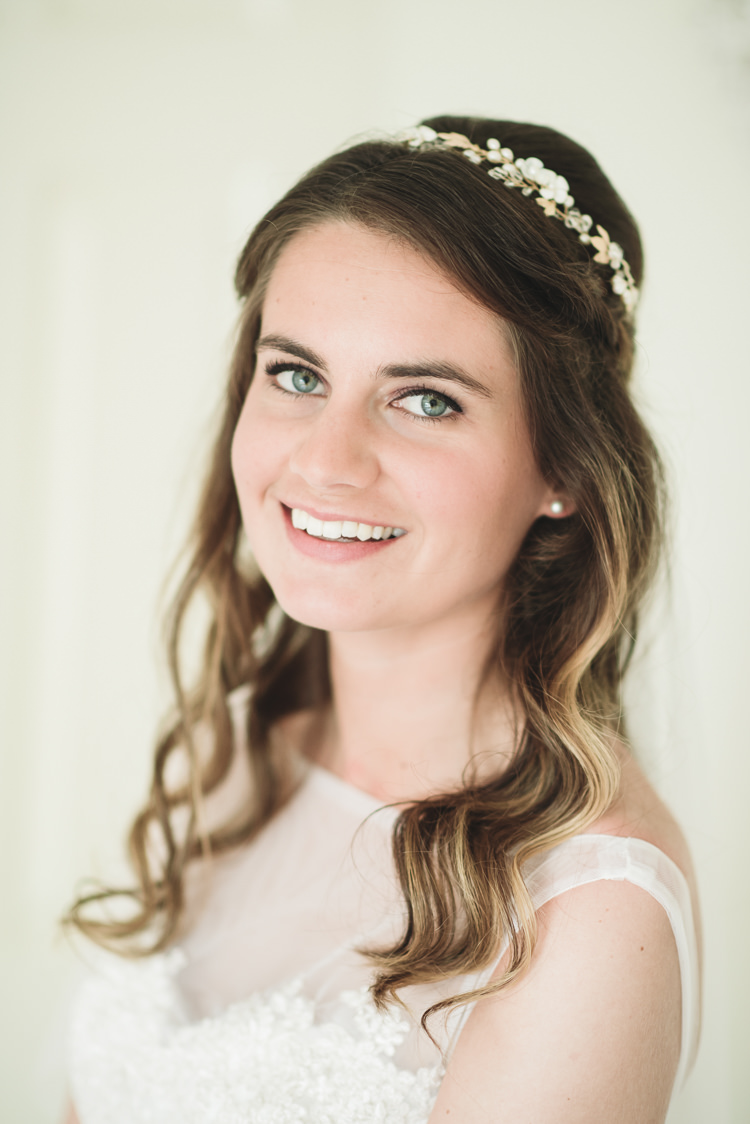 Make Up Bride Bridal Hair Waves Loose Long Pretty Pink Floral Garden Wedding https://www.georgimabee.com/