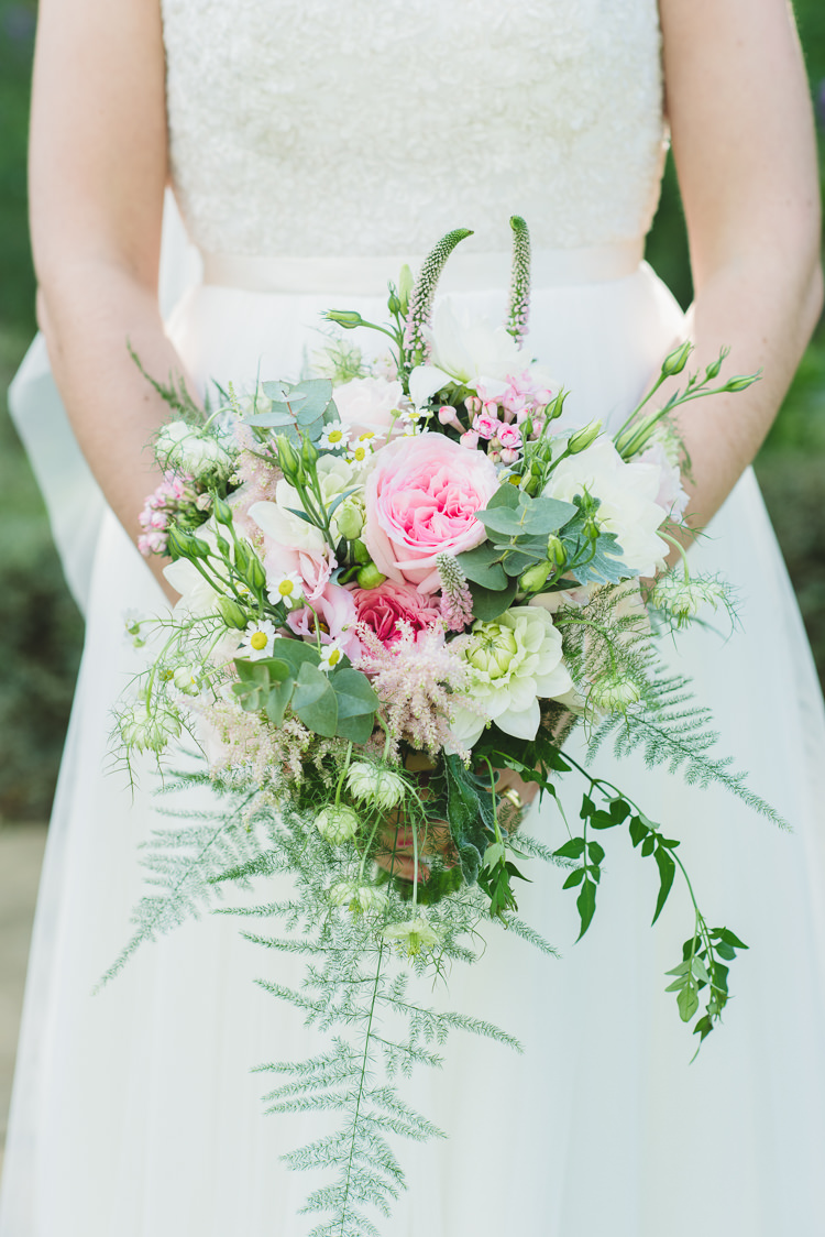 Rose Dahlia Astilbe Flowers Bouquet Bride Bridal Pretty Pink Floral Garden Wedding https://www.georgimabee.com/