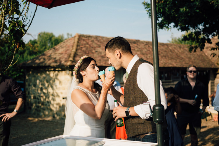 Home Made Rustic Barn Wedding http://www.sarahfleetphotography.com/