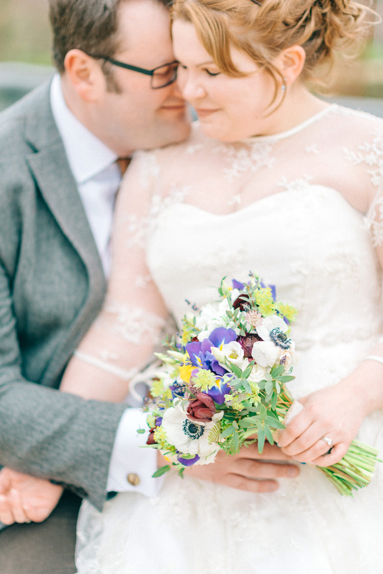 Magical Spring Treehouse Wedding http://sarahjaneethan.co.uk/
