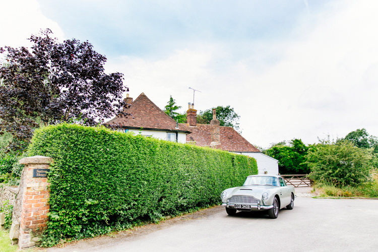 Fresh Relaxed Romantic Pink Green Pub Wedding http://www.els-photography.com/