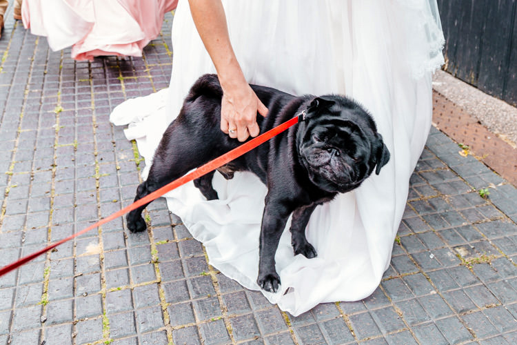 Fresh Relaxed Romantic Pink Green Pub Wedding http://www.els-photography.com/