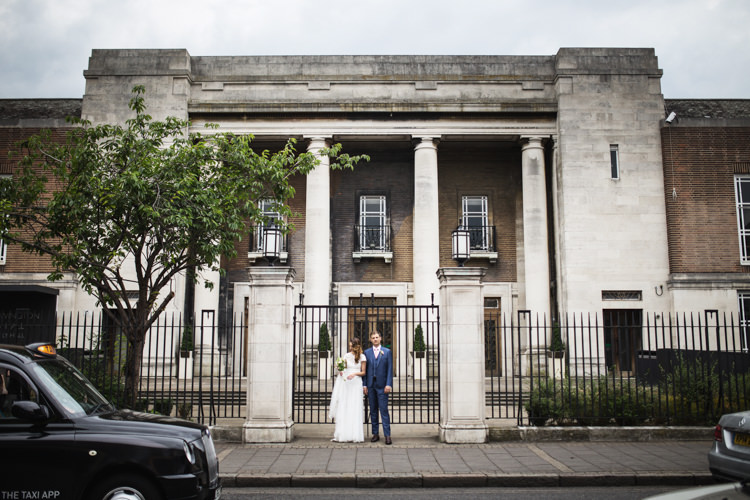 Mismatched London Pub Wedding http://www.olliverphotography.com/