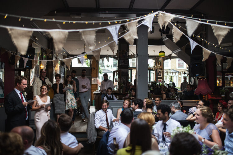 Mismatched London Pub Wedding http://www.olliverphotography.com/