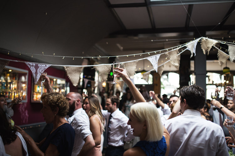 Mismatched London Pub Wedding http://www.olliverphotography.com/