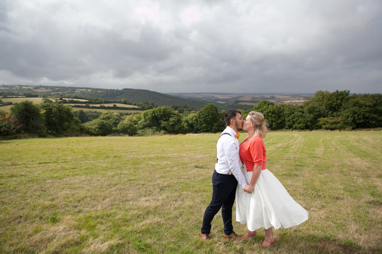 Rustic Outdoor Rural Tipi Wedding http://emmastonerweddings.com/