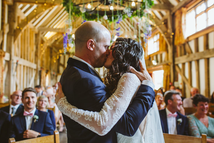 Pretty Festival Barn Countryside Wedding http://www.claretamim.co.uk/