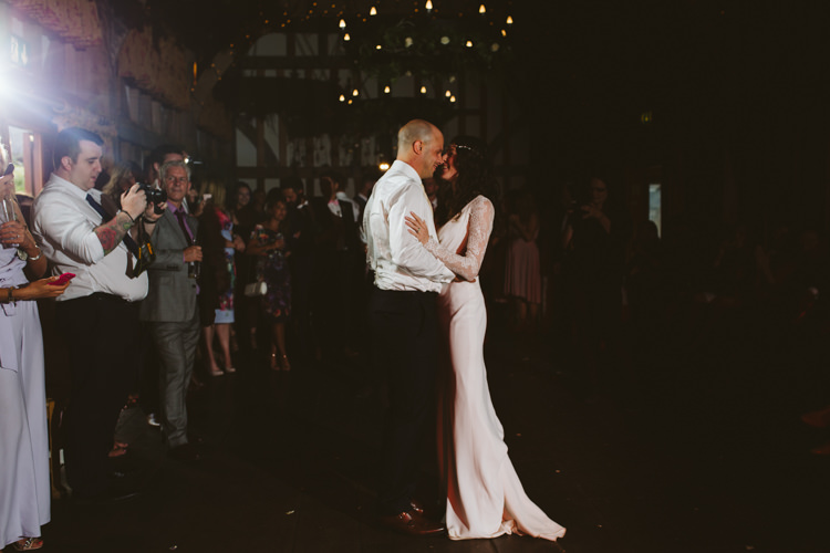 Pretty Festival Barn Countryside Wedding http://www.claretamim.co.uk/