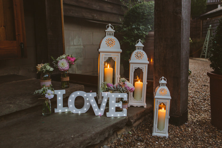 Pretty Festival Barn Countryside Wedding http://www.claretamim.co.uk/