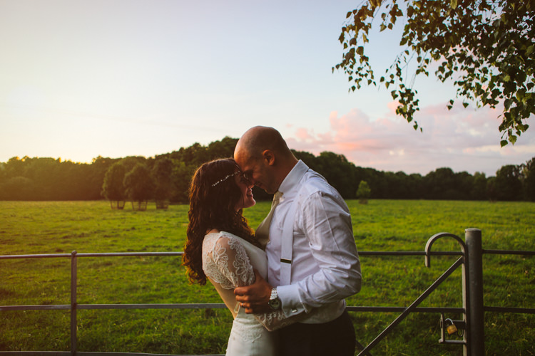 Pretty Festival Barn Countryside Wedding http://www.claretamim.co.uk/