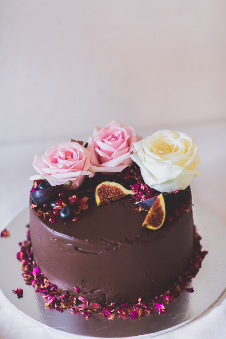 Chocolate Cake Flowers Petals Fruit Bohemian Natural Eco Wedding www.stephnewtonphotography.com