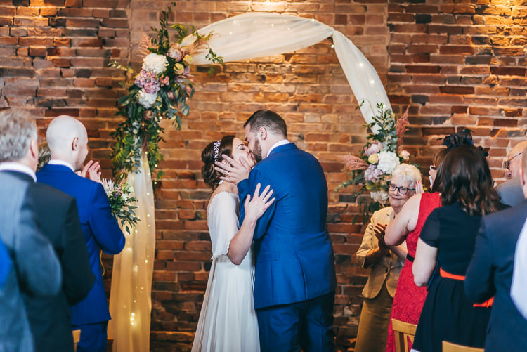 Relaxed Boho Barn Wedding http://www.fcphotography.co.uk/