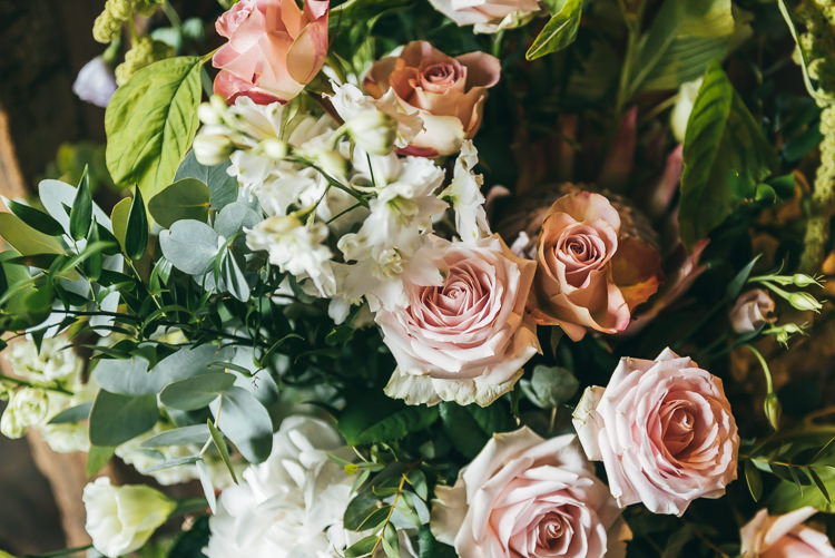 Relaxed Boho Barn Wedding http://www.fcphotography.co.uk/