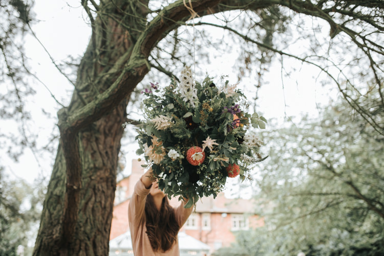 Floral Autumn Country House Wedding http://pearbearphotography.com/