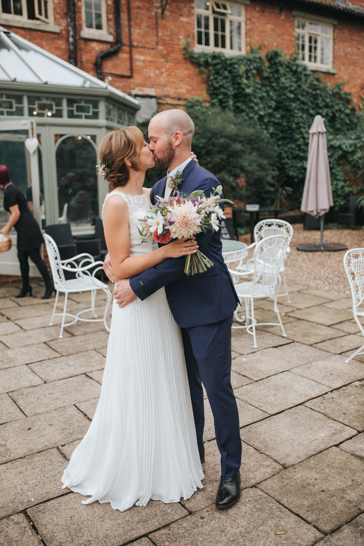Floral Autumn Country House Wedding http://pearbearphotography.com/