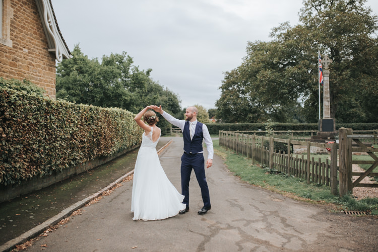 Floral Autumn Country House Wedding http://pearbearphotography.com/