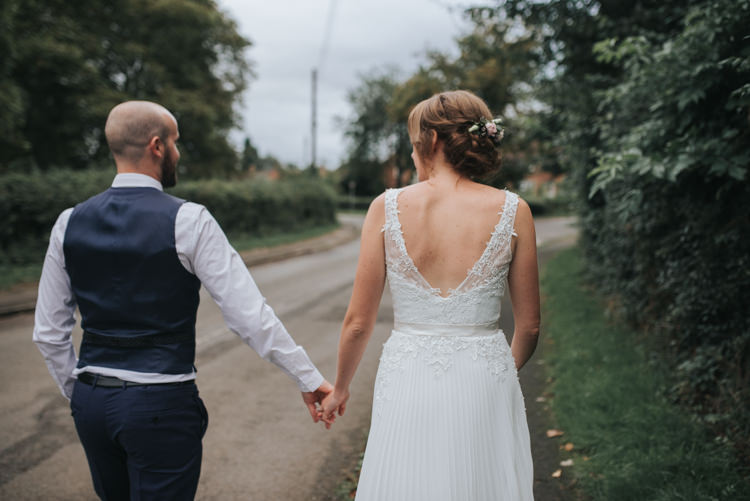 Floral Autumn Country House Wedding http://pearbearphotography.com/