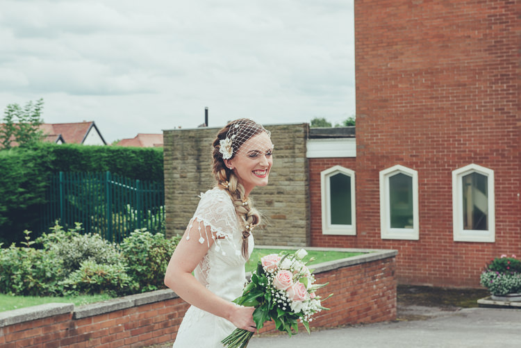Bespoke Rustic Homespun Wedding http://lisahowardphotography.co.uk/