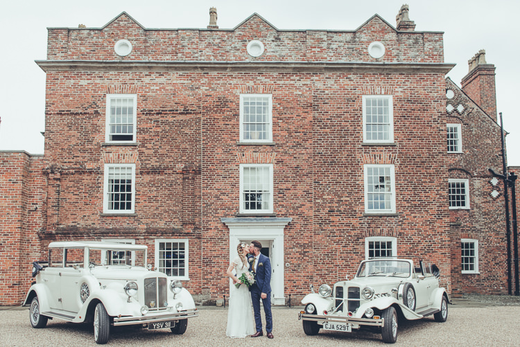 Meols Hall Bespoke Rustic Homespun Wedding http://lisahowardphotography.co.uk/