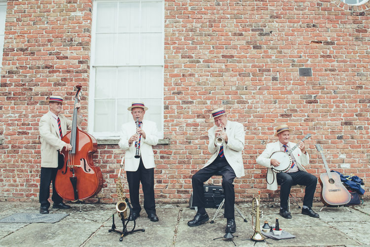 Bespoke Rustic Homespun Wedding http://lisahowardphotography.co.uk/