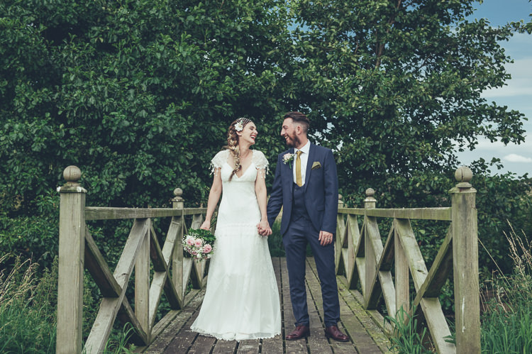 Bespoke Rustic Homespun Wedding http://lisahowardphotography.co.uk/