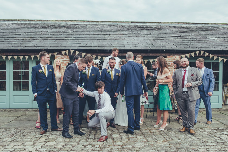 Bespoke Rustic Homespun Wedding http://lisahowardphotography.co.uk/