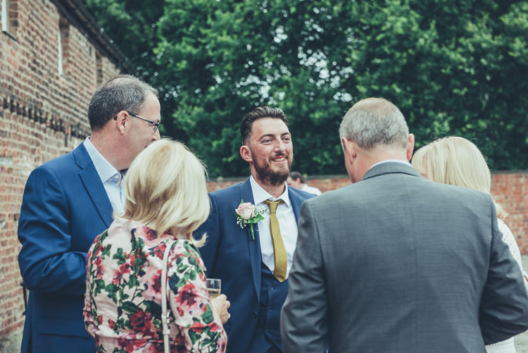 Bespoke Rustic Homespun Wedding http://lisahowardphotography.co.uk/