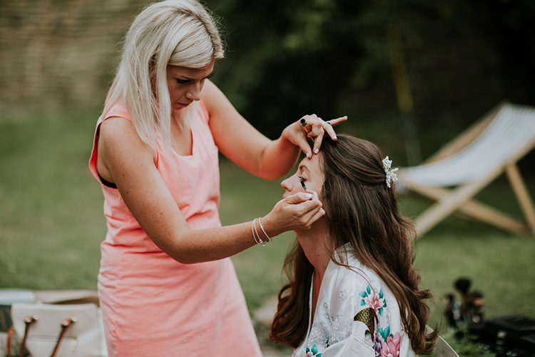 Beautiful Classic English Countryside Wedding http://jenmarino.com/