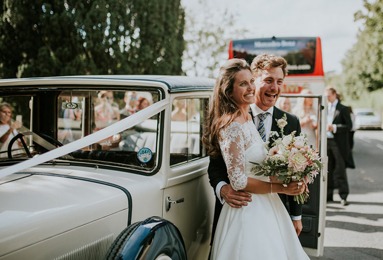 Beautiful Classic English Countryside Wedding http://jenmarino.com/
