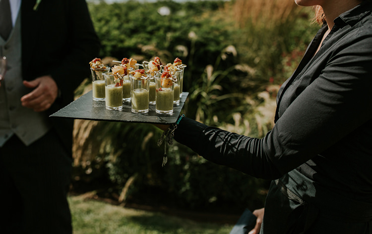 Beautiful Classic English Countryside Wedding http://jenmarino.com/
