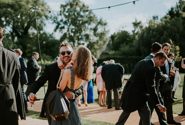 Beautiful Classic English Countryside Wedding http://jenmarino.com/